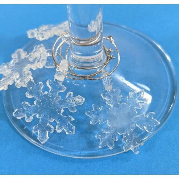 Snowflake Winter snow themed Wine glass Charms Set Of 4 - glass charms - Picture 4 of 8